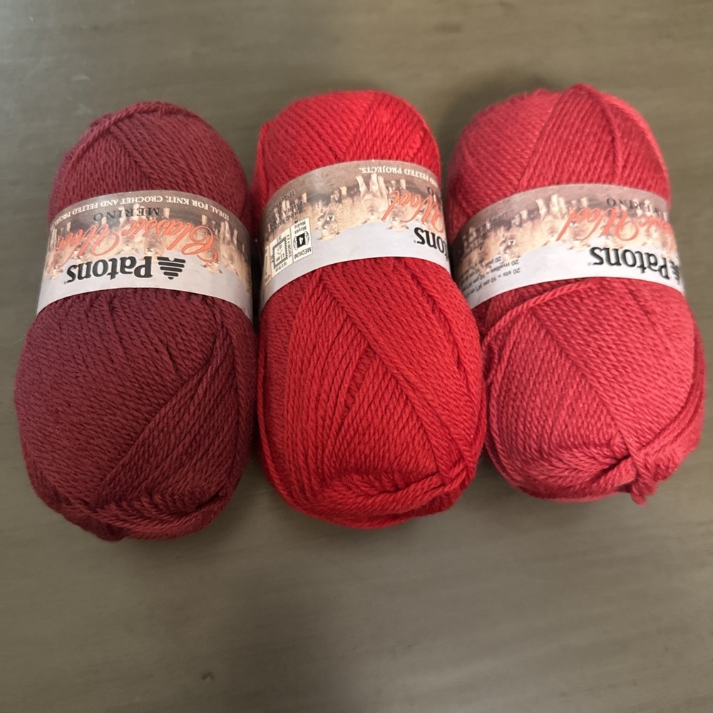 Patons Classic Pure New Wool Merino Knitting Yarn Burgundy Bright Rich Red Skein